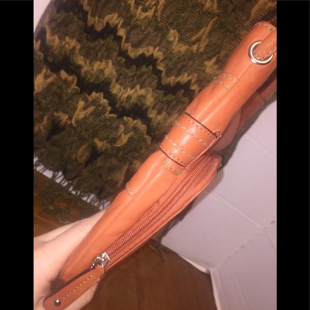 Tignanello’s Buckled Cinnamon Crossbody Bag - Picture 4 of 8